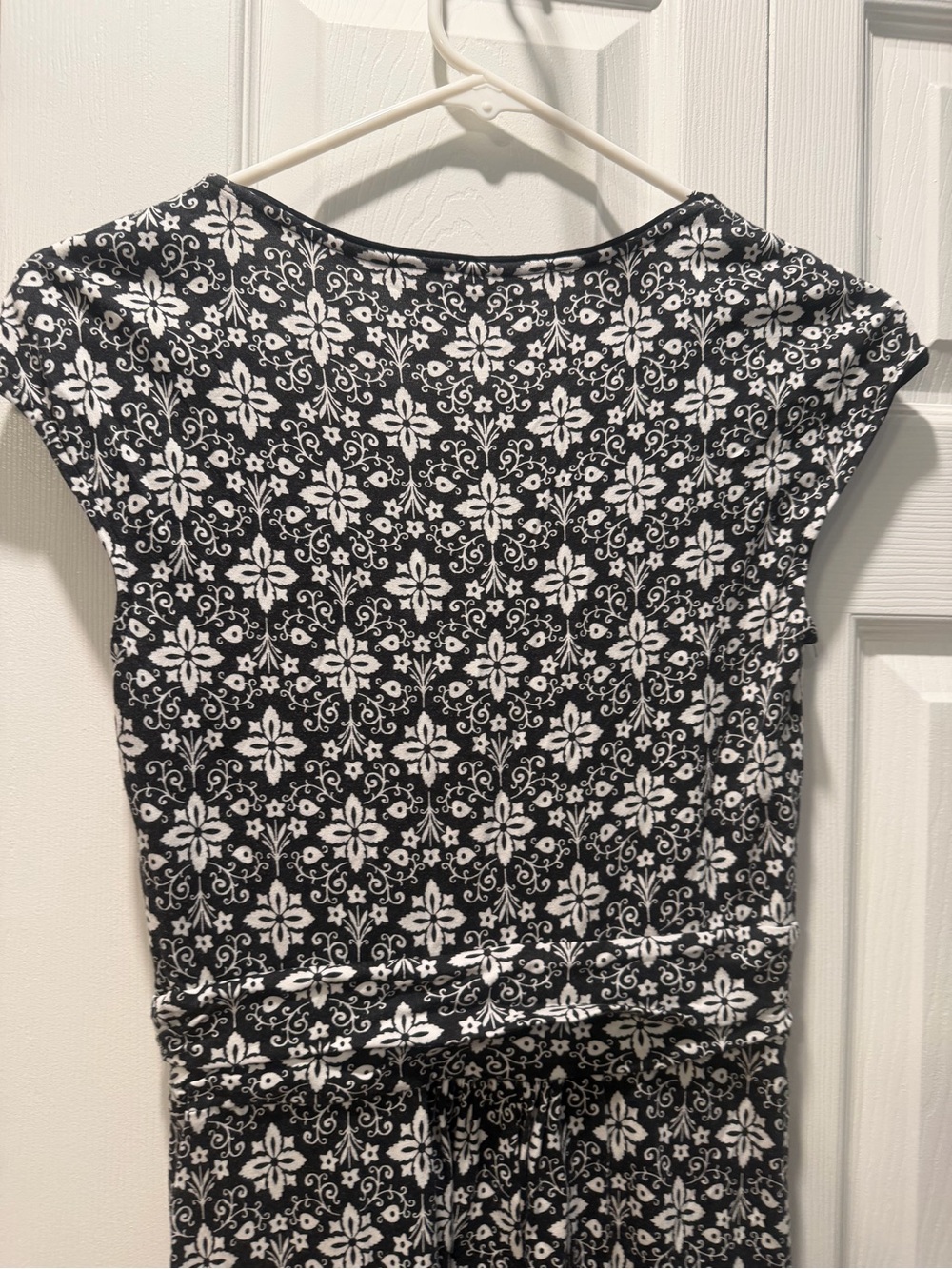 Boden Black and White Floral Scoop-Neck Midi Dress - Picture 4 of 6